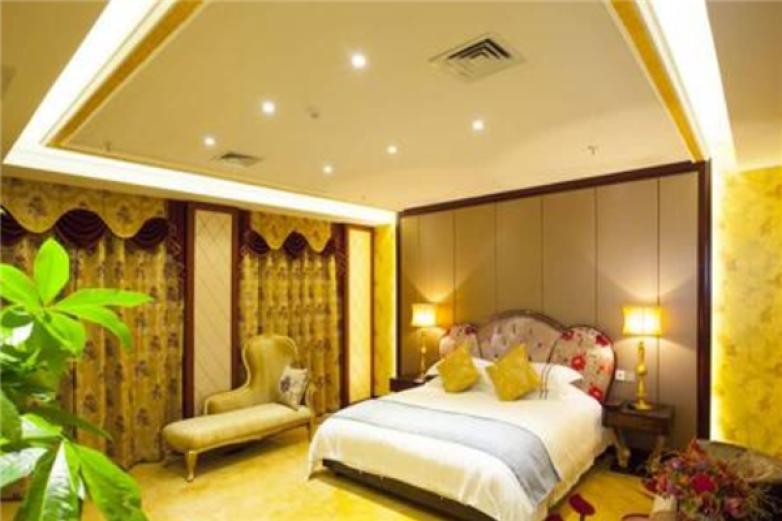 屋顶顶城市江景酒店